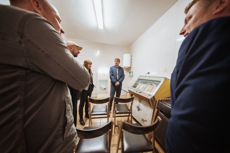 Peter Rauch razstavlja v Galeriji Ravne (2)